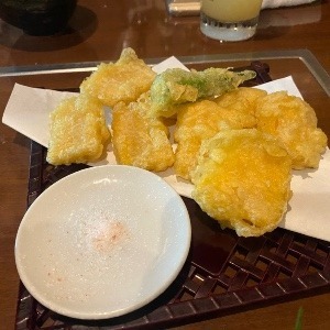 ももにく